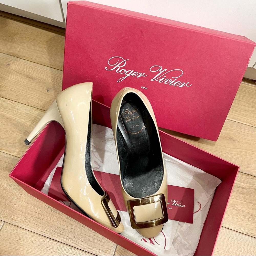Roger Vivier square buckle pumps US8